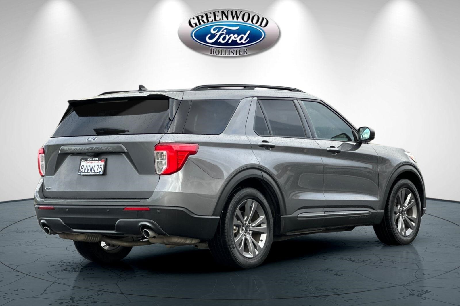 2021 Ford Explorer XLT photo 2