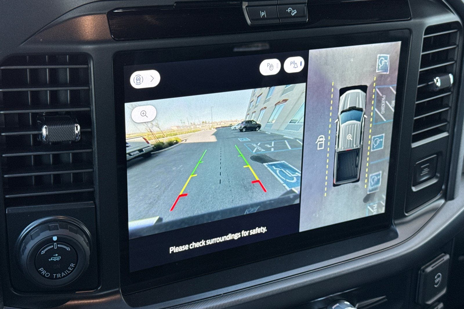 2025 Ford F-150 Platinum - Photo 20