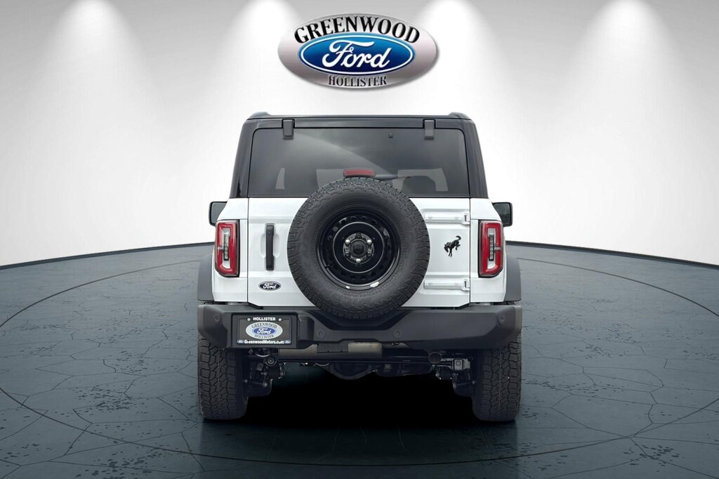 New 2026 Ford Bronco Outer Banks SUV