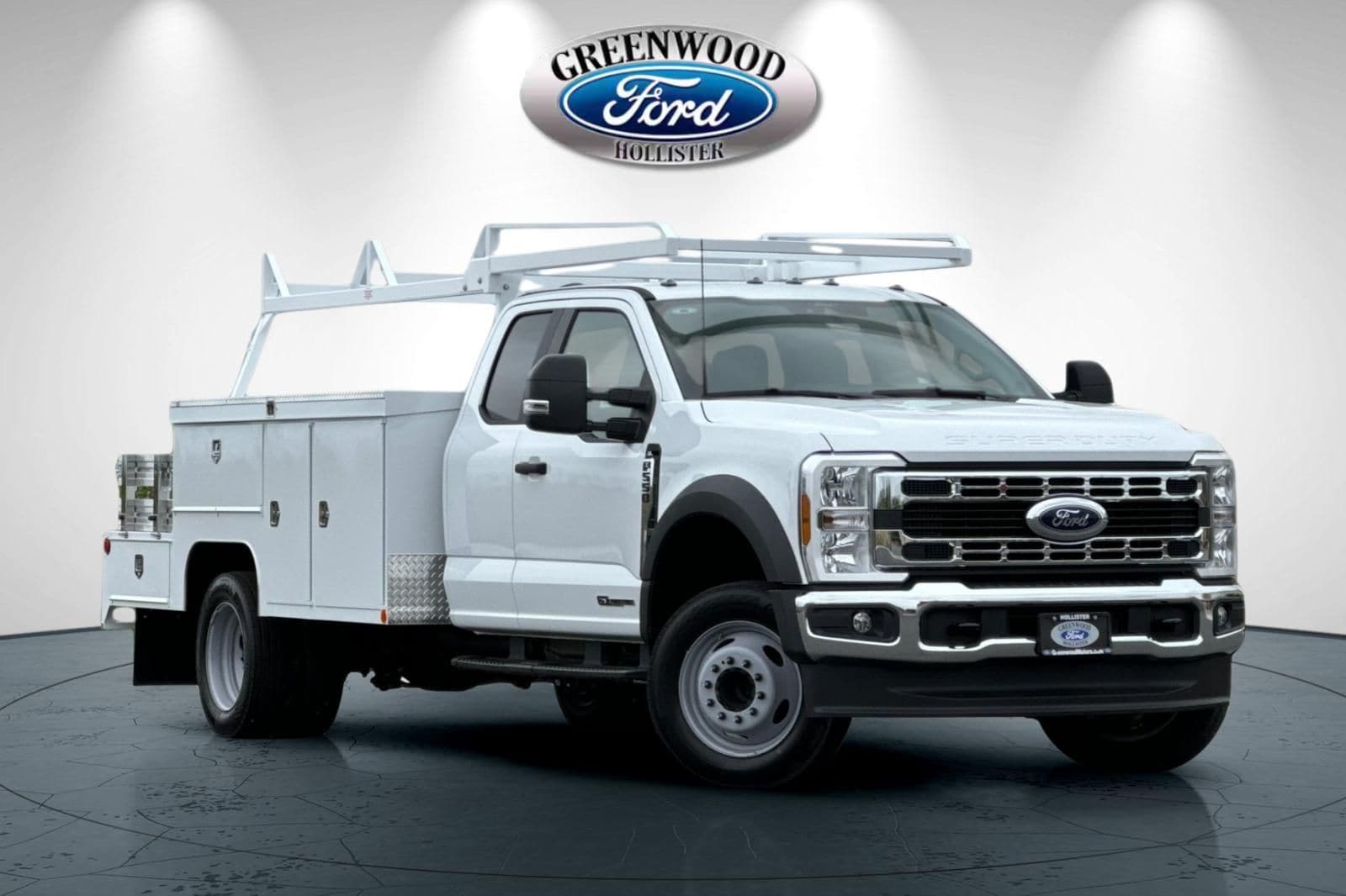 2025 Ford F-550 Super Duty Chassis Cab