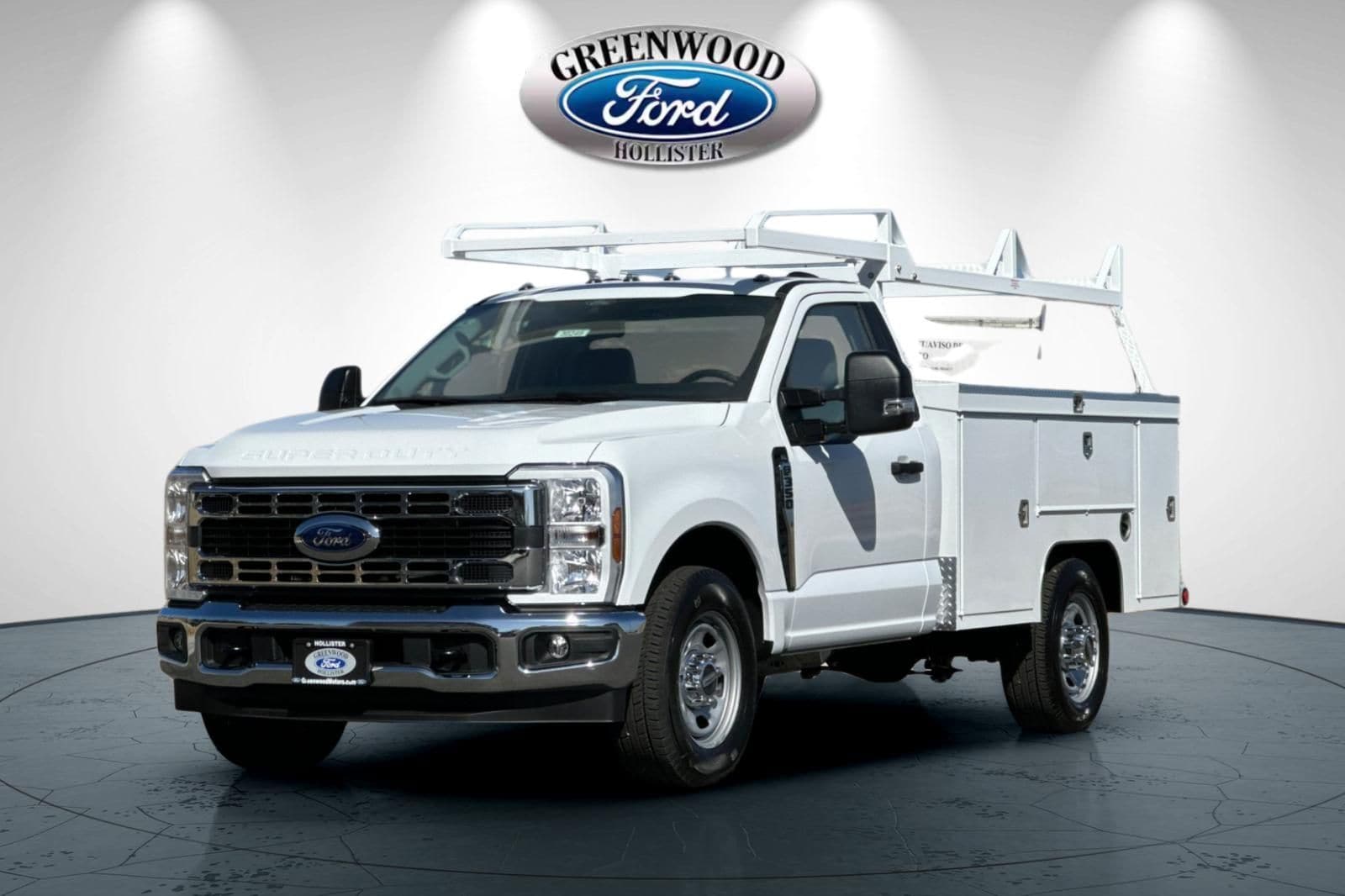 2025 Ford F-350 Super Duty Chassis Cab XL - Photo 8