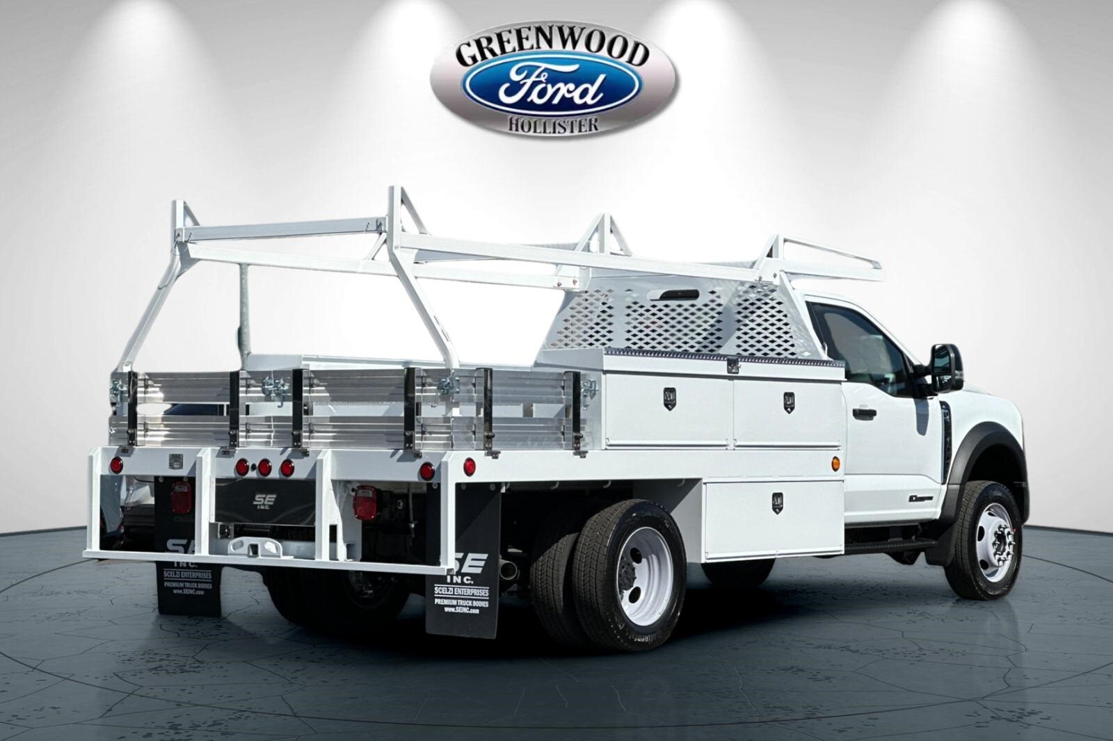 2024 Ford F-550 XL photo 3