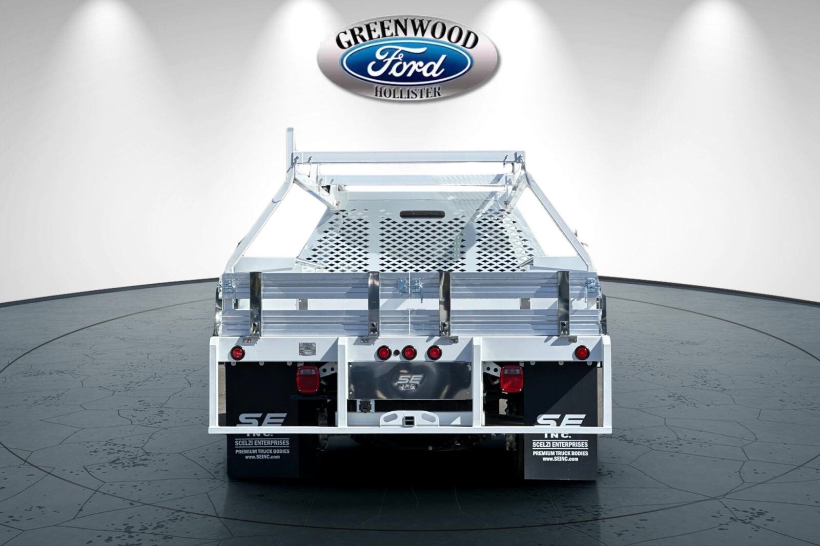 2024 Ford F-550 XL photo 4