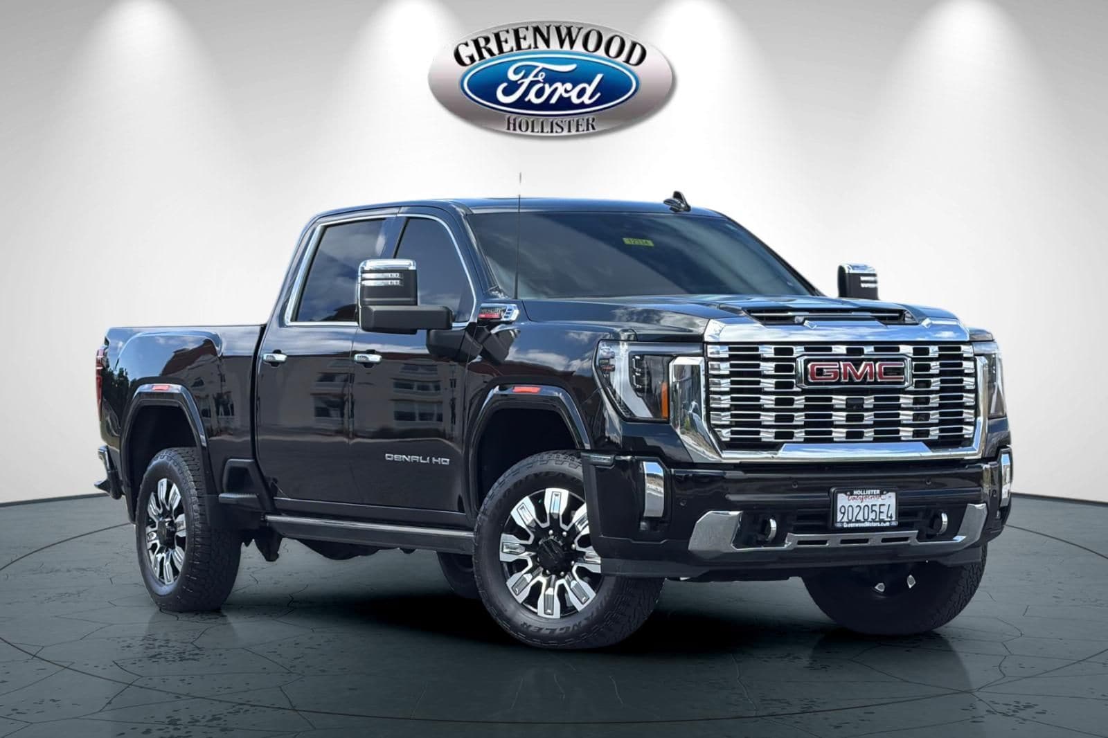 2024 GMC Sierra 4WD Crew Cab Standard Box Denali's photo