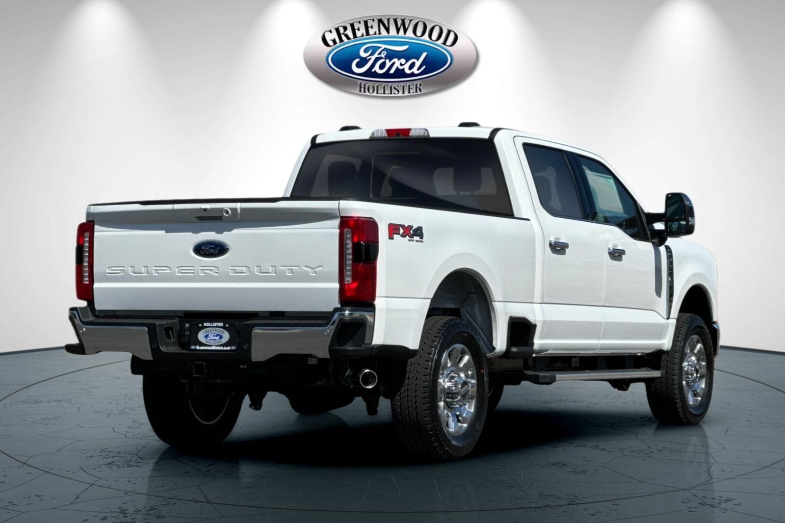 2025 Ford F-350 photo 3