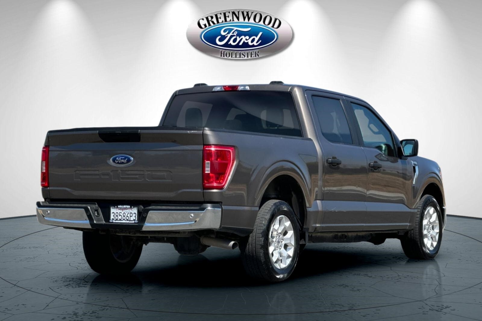 2023 Ford F-150 XLT photo 3
