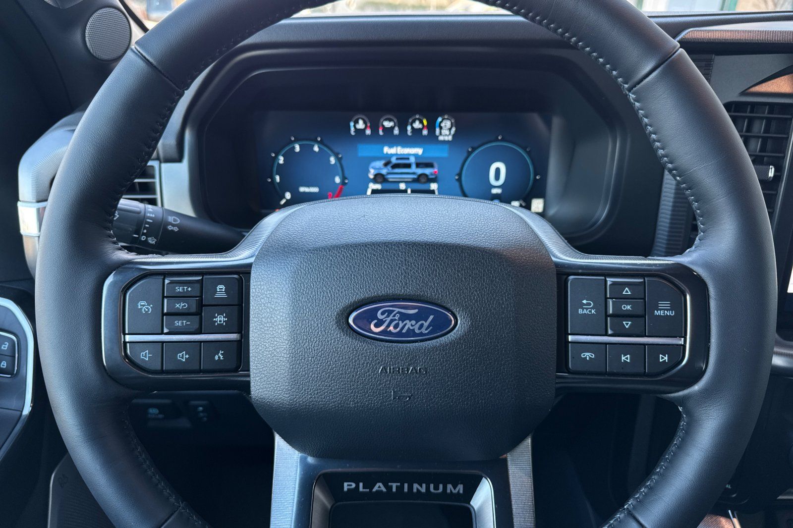 2025 Ford F-150 Platinum - Photo 24