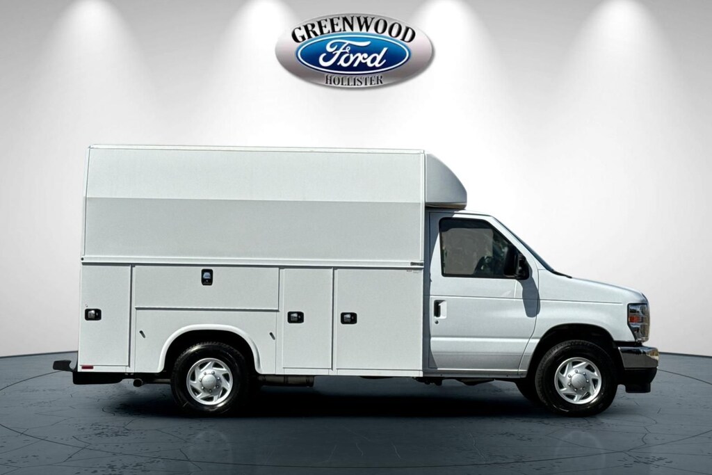 New 2026 Ford E-350 Cutaway Base Cab/Chassis