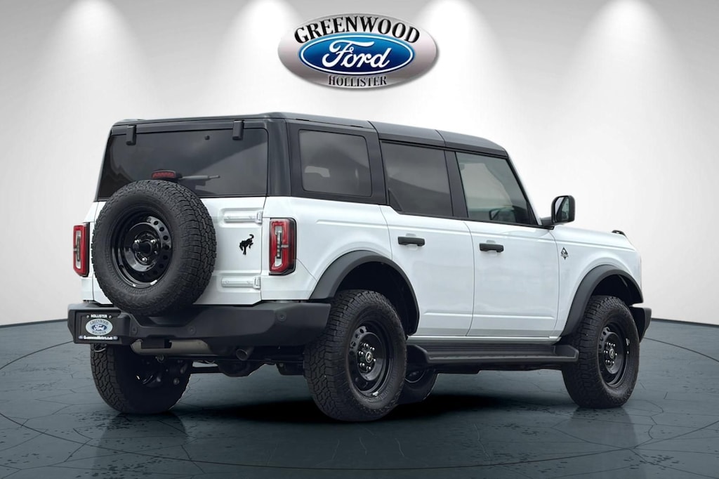 New 2026 Ford Bronco Outer Banks SUV