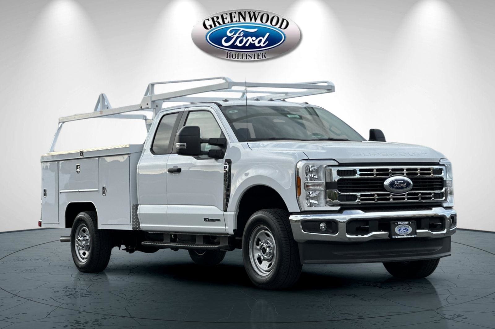 2026 Ford F-350 Super Duty Chassis Cab XL's photo