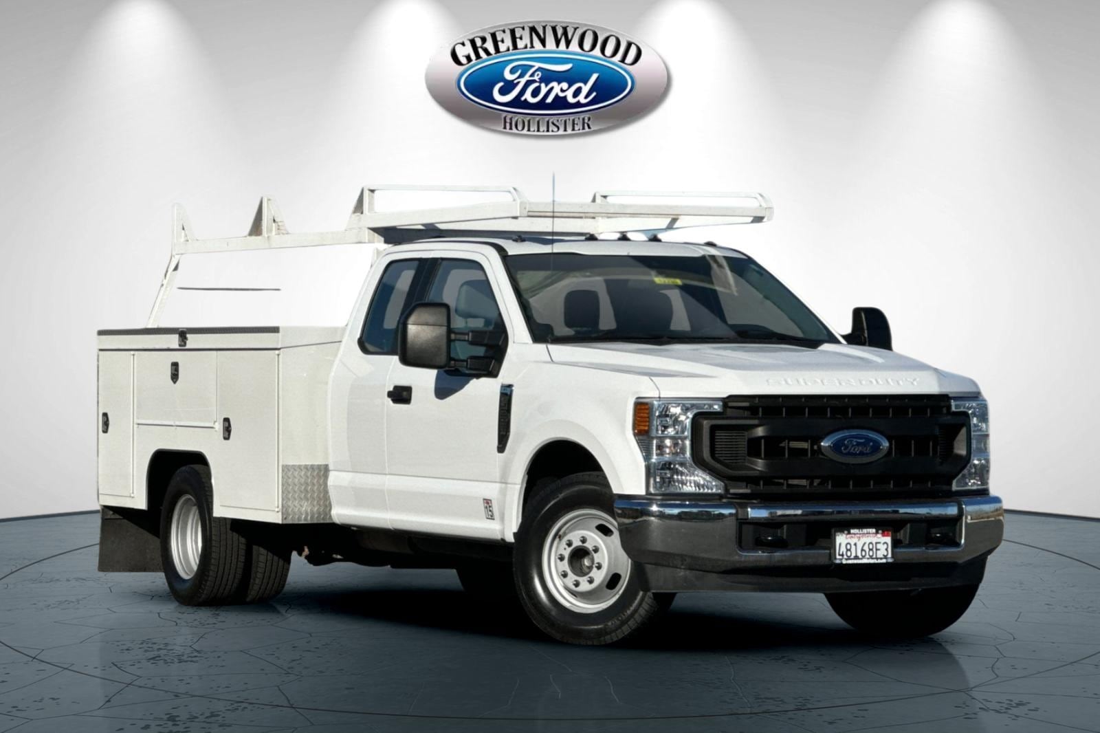 2021 Ford F-350 Super Duty Chassis Cab XL's photo