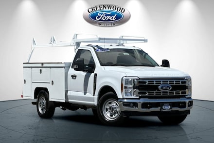 2025 Ford F-350 Chassis Utility Body Chassis