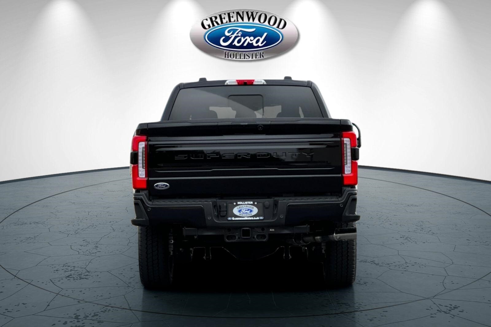 2025 Ford F-350 photo 4