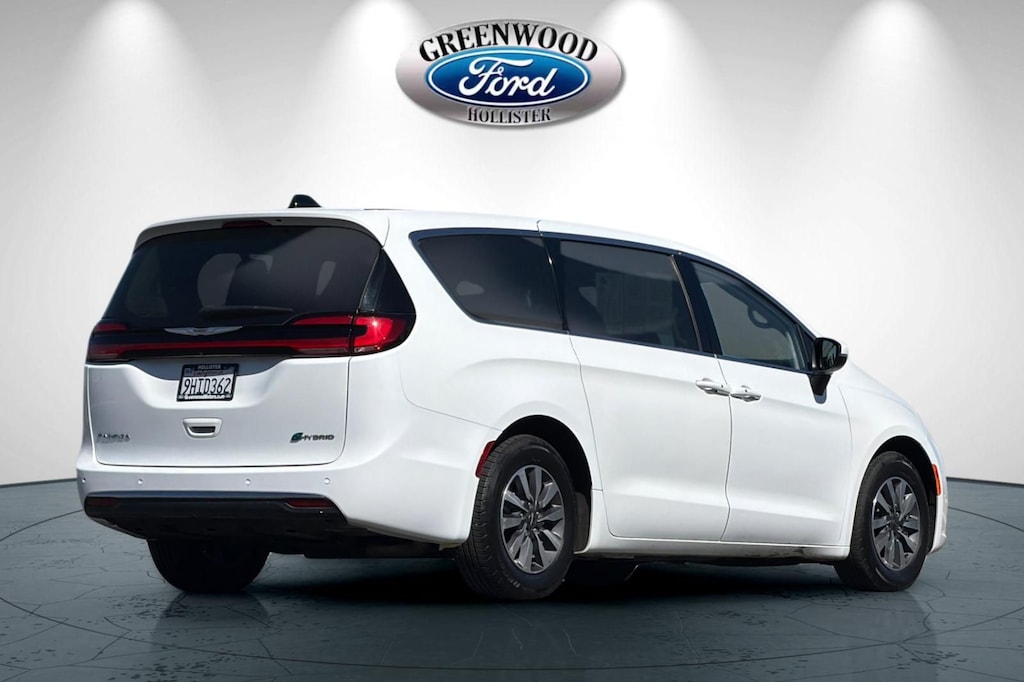 Certified 2023 Chrysler Pacifica Hybrid Touring L Minivan/Van