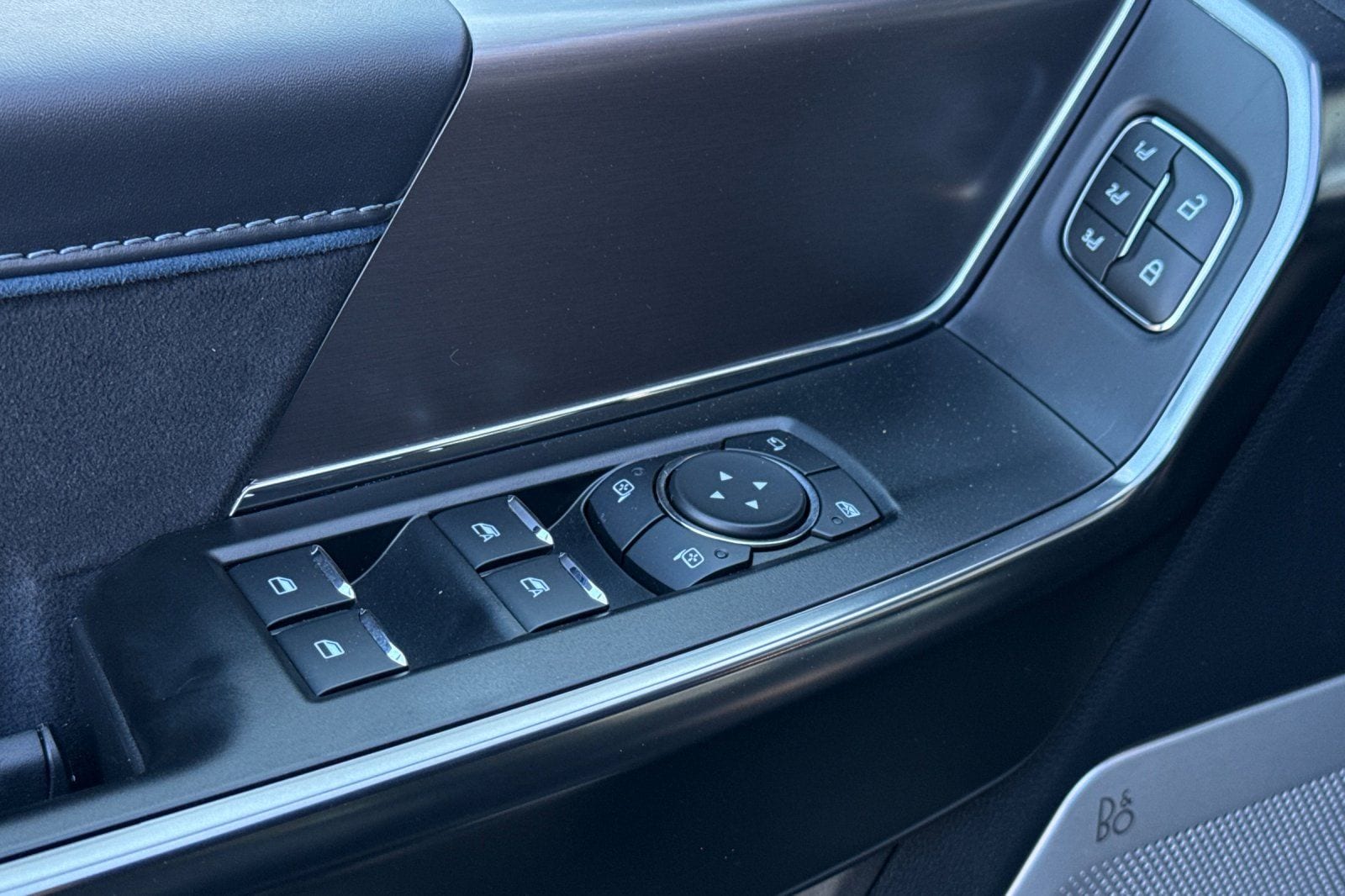 2025 Ford F-150 Platinum - Photo 11