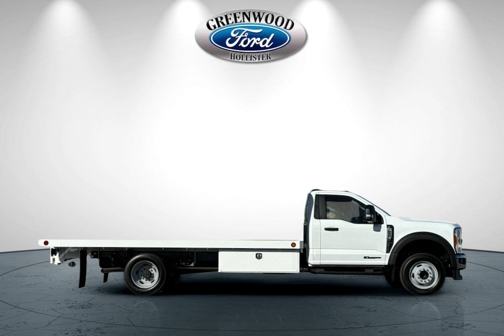 New 2025 Ford F-550SD XL Chassis