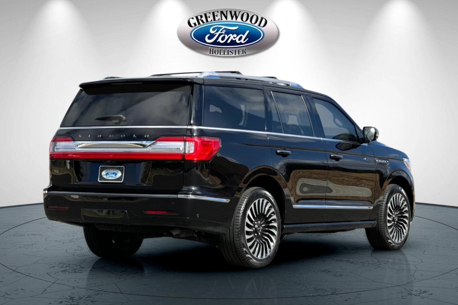 2021 Lincoln Navigator Black Label photo 3