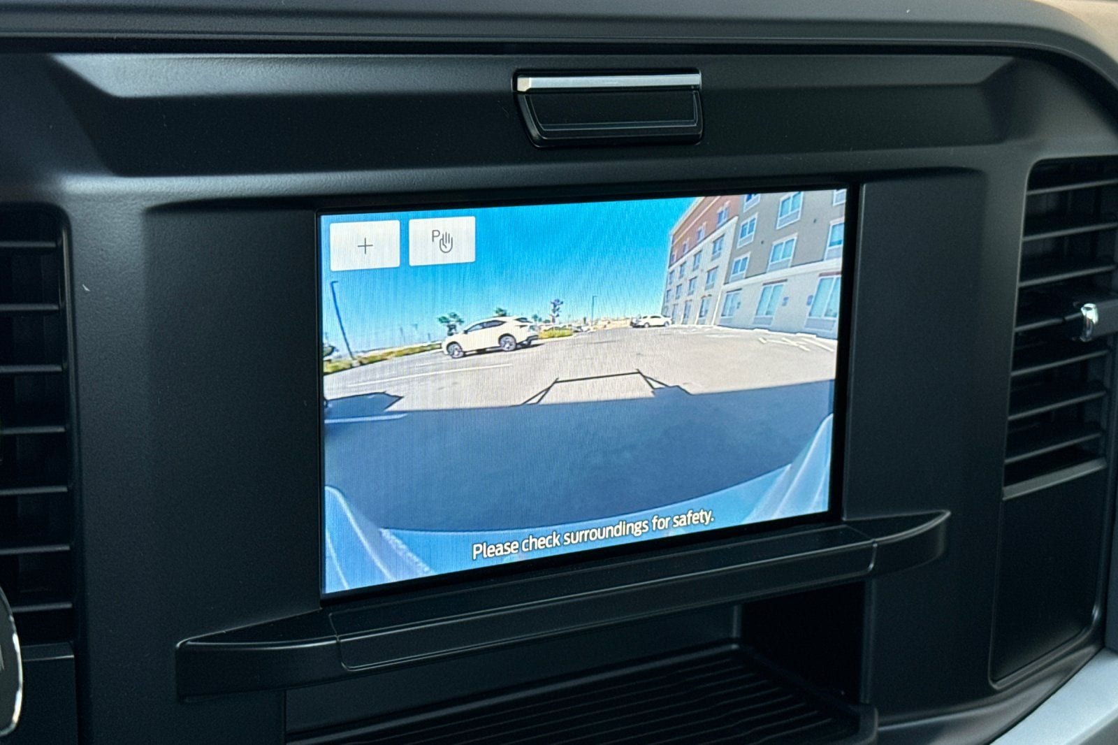 2025 Ford F-350 Super Duty Chassis Cab XL - Photo 20
