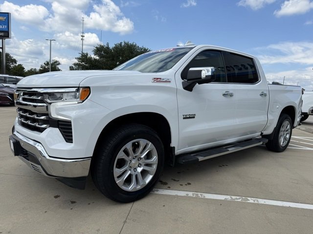 2022 Chevrolet Silverado 1500 LTZ photo 4