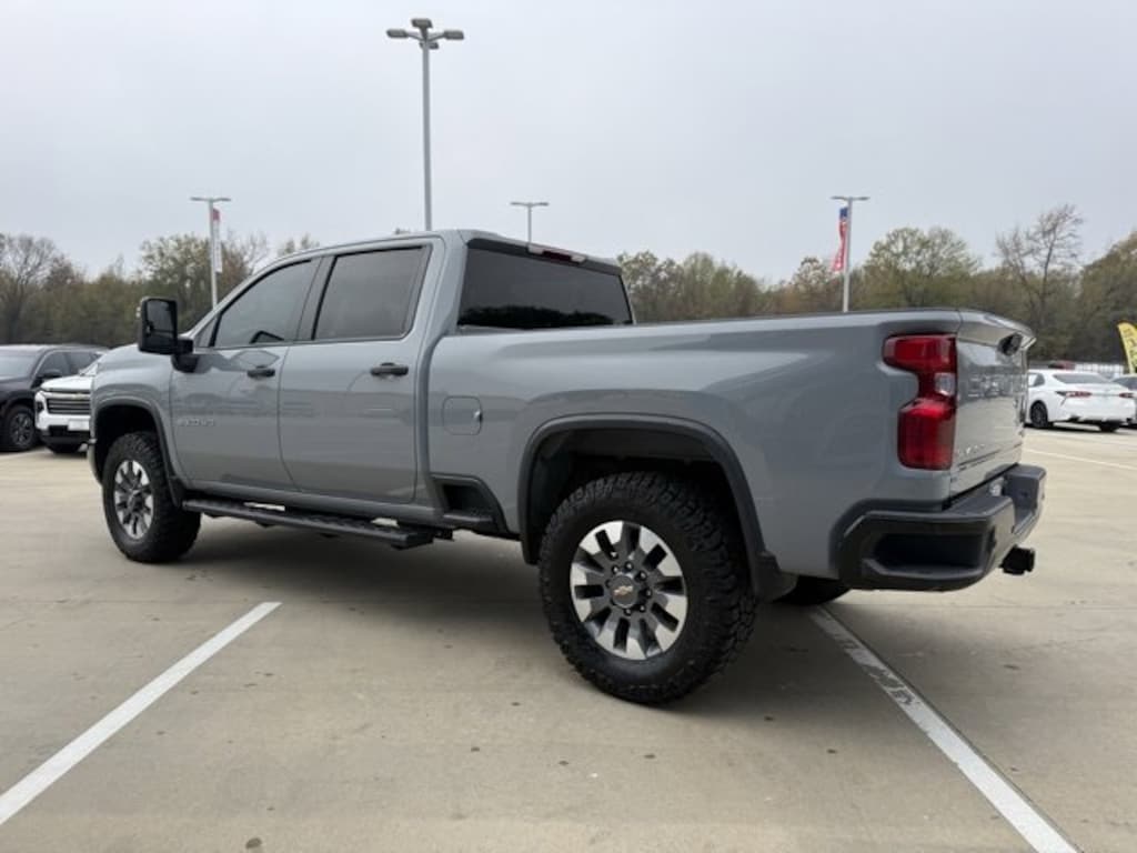 Used 2024 Chevrolet Silverado 2500 HD Custom Truck Crew Cab