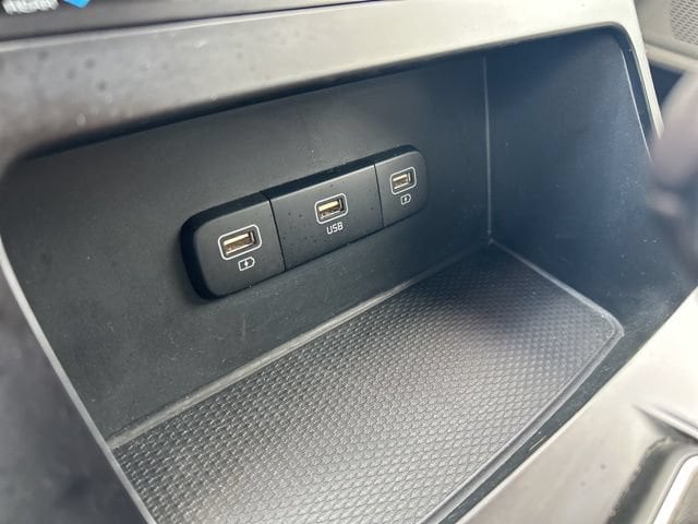 2024 Kia Carnival LX Seat Pkg - Photo 29