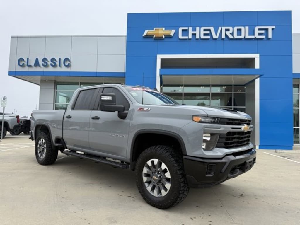 Used 2024 Chevrolet Silverado 2500 HD Custom Truck Crew Cab