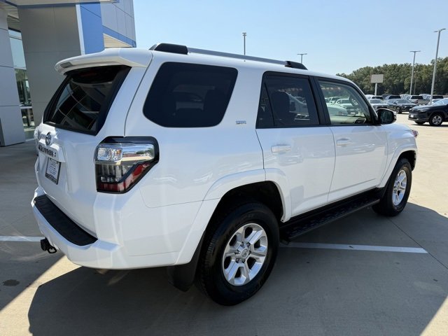 2024 Toyota 4Runner SR5 Premium photo 2