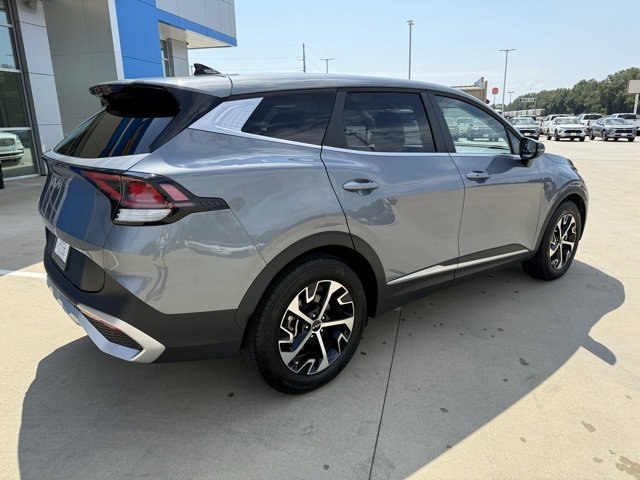 2025 Kia Sportage EX photo 2