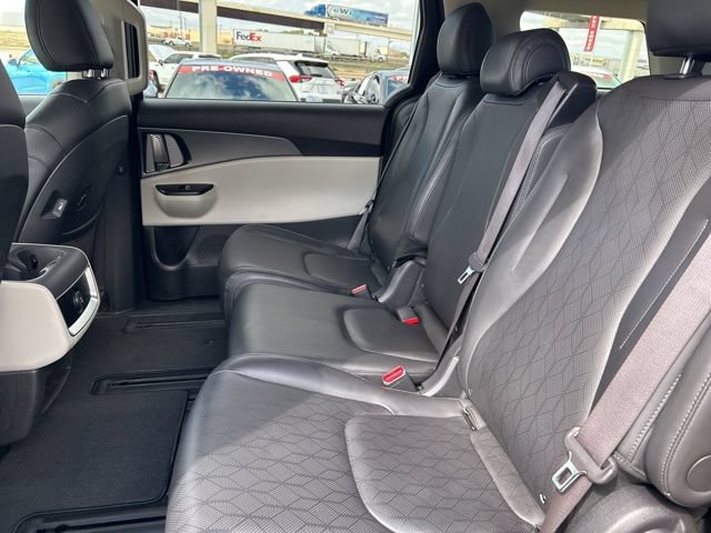 2024 Kia Carnival LX Seat Pkg - Photo 41