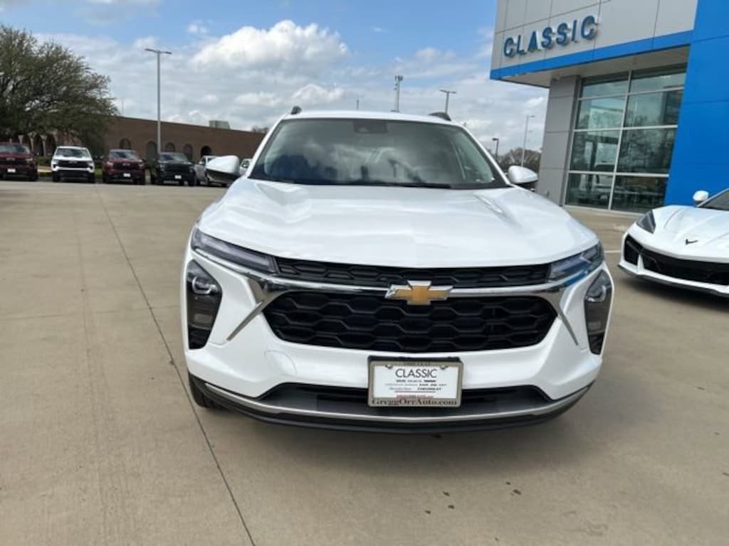 New 2026 Chevrolet Trax LT SUV