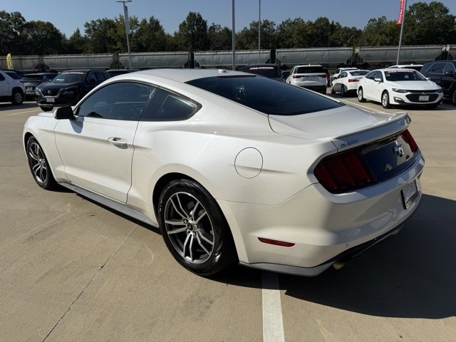 2017 Ford Mustang EcoBoost Premium photo 3
