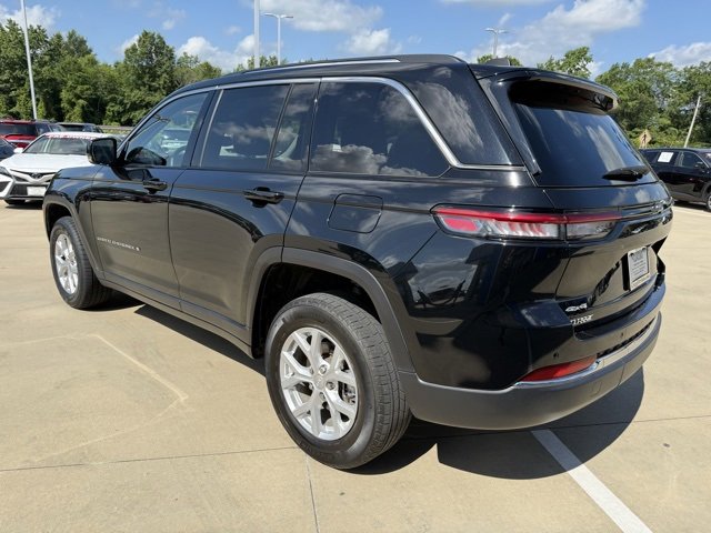 2023 Jeep Grand Cherokee Limited photo 3