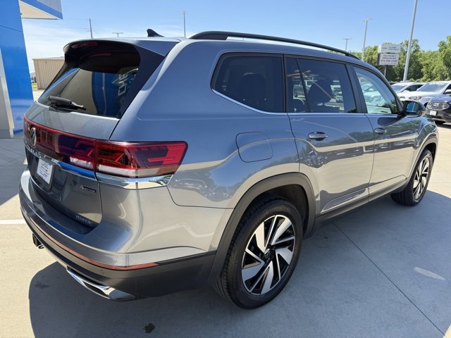 Used 2024 Volkswagen Atlas SE w/Tech with VIN 1V2HR2CA5RC524344 for sale in Ashdown, AR
