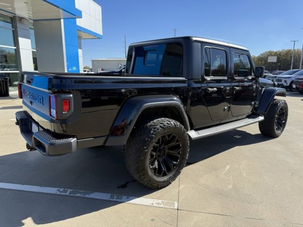 Used 2021 Jeep Gladiator Overland Truck Crew Cab