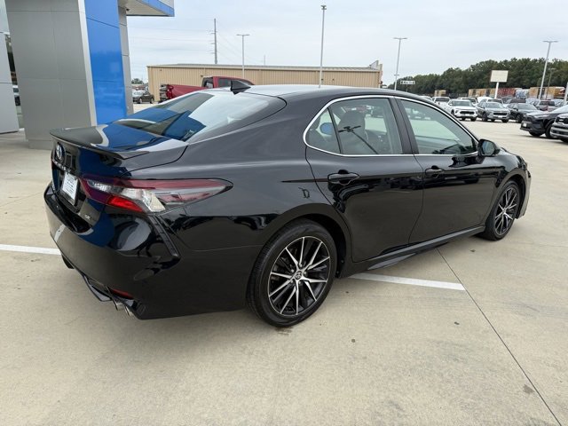 2023 Toyota Camry SE photo 2