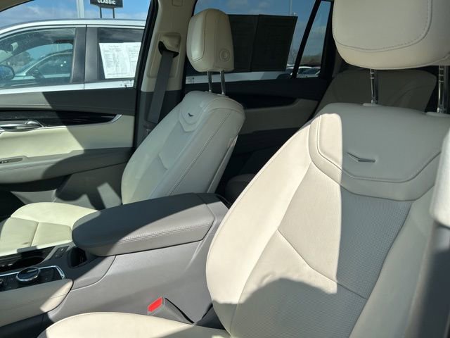 2024 Cadillac XT6 Premium Luxury - Photo 42