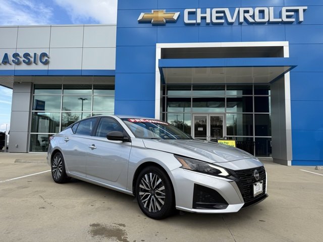 2024 Nissan Altima SV