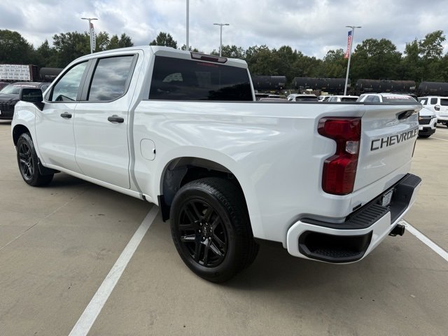 2022 Chevrolet Silverado 1500 Custom photo 2