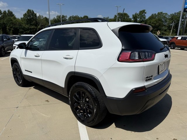 2023 Jeep Cherokee Altitude Lux photo 3