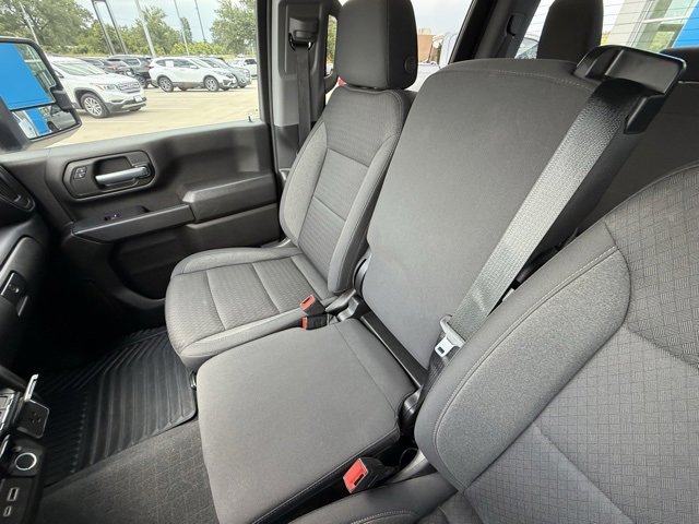 2024 Chevrolet Silverado 2500HD Custom photo 3