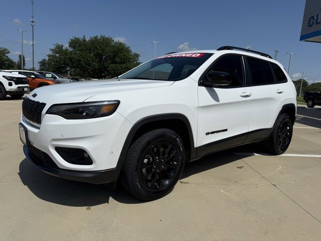 2023 Jeep Cherokee Altitude Lux photo 4