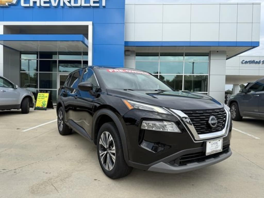 Used 2023 Nissan Rogue SV