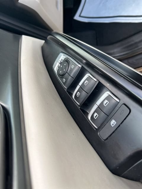 2024 Kia Carnival LX Seat Pkg - Photo 19