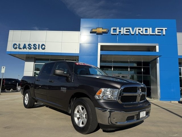 2022 Ram 1500 Classic Truck Crew Cab 