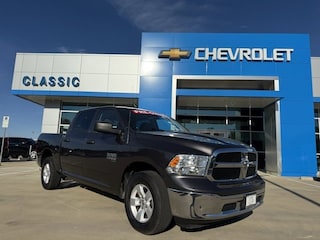 2022 Ram 1500 Classic SLT Truck Crew Cab