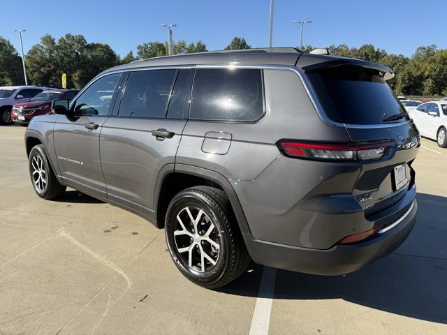 2024 Jeep Grand Cherokee Limited photo 3
