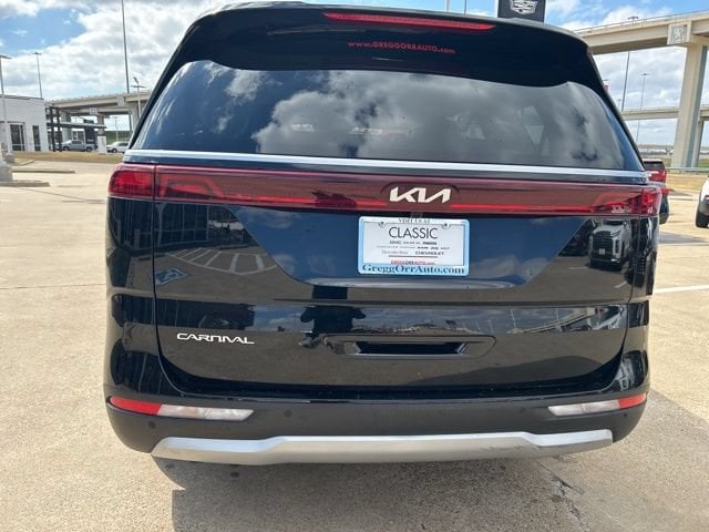 2024 Kia Carnival LX Seat Pkg - Photo 8