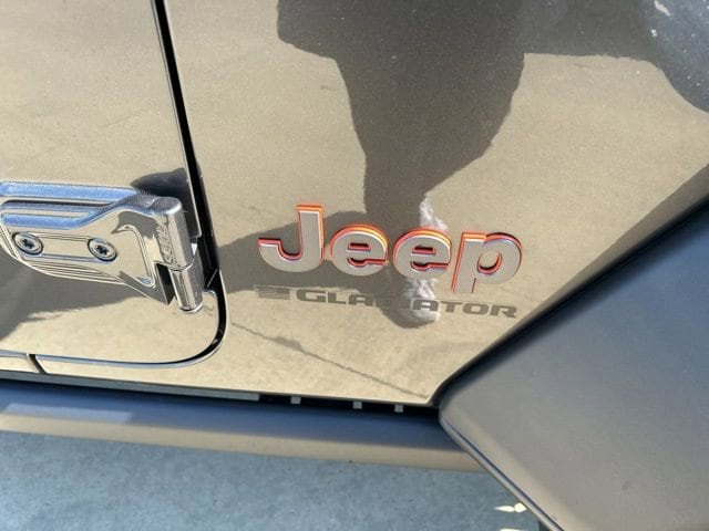 2024 Jeep Gladiator Mojave - Photo 14