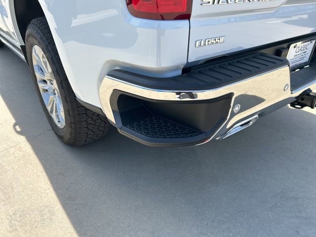 2026 Chevrolet Silverado 1500 LTZ - Photo 8