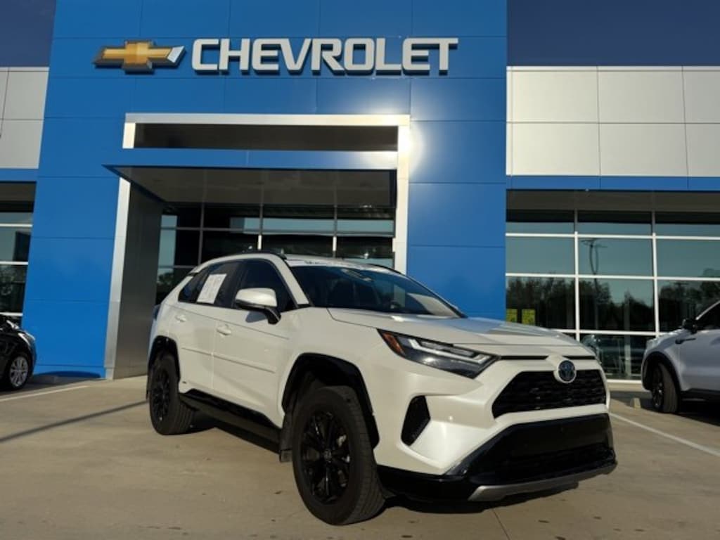 Used 2022 Toyota RAV4 Hybrid SE SUV
